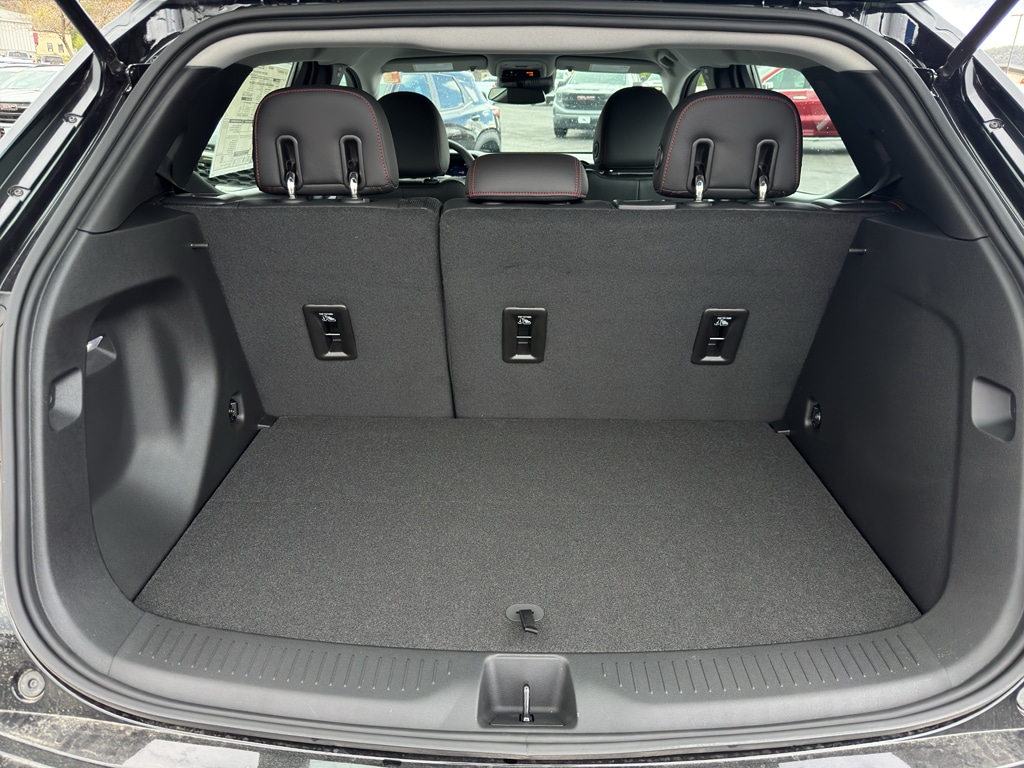 2027 Chevrolet Bolt RS - Photo 11