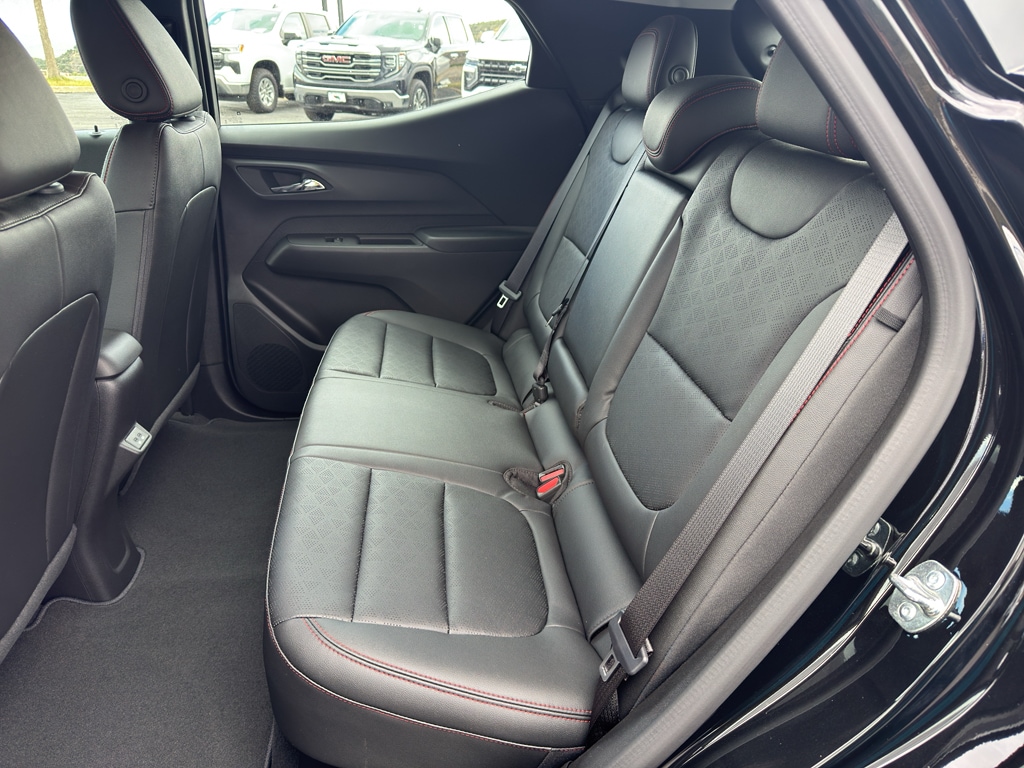 2027 Chevrolet Bolt RS - Photo 13