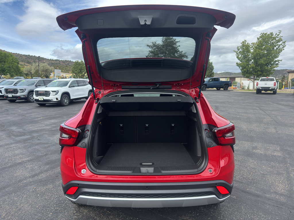 2026 Chevrolet Trax LT - Photo 10
