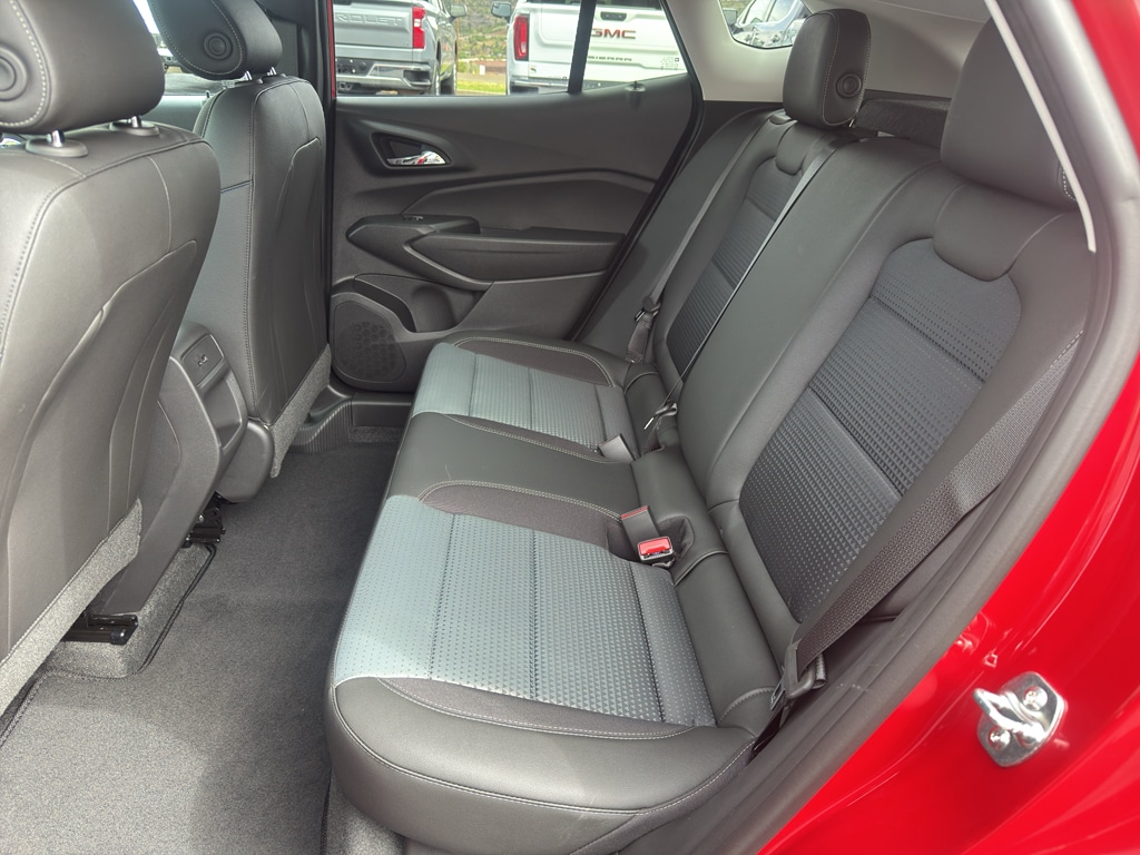 2026 Chevrolet Trax LT - Photo 13