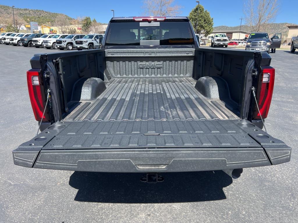 2025 GMC Sierra 3500HD Denali - Photo 11
