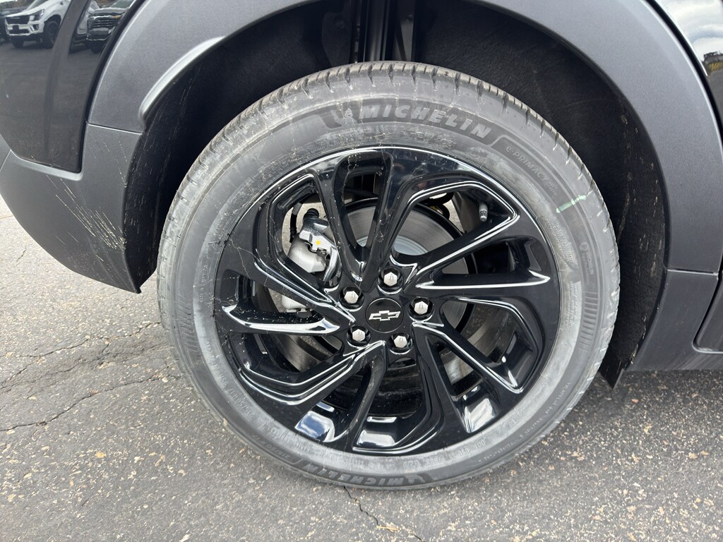 2027 Chevrolet Bolt RS - Photo 9