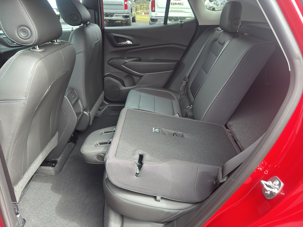 2026 Chevrolet Trax LT - Photo 14