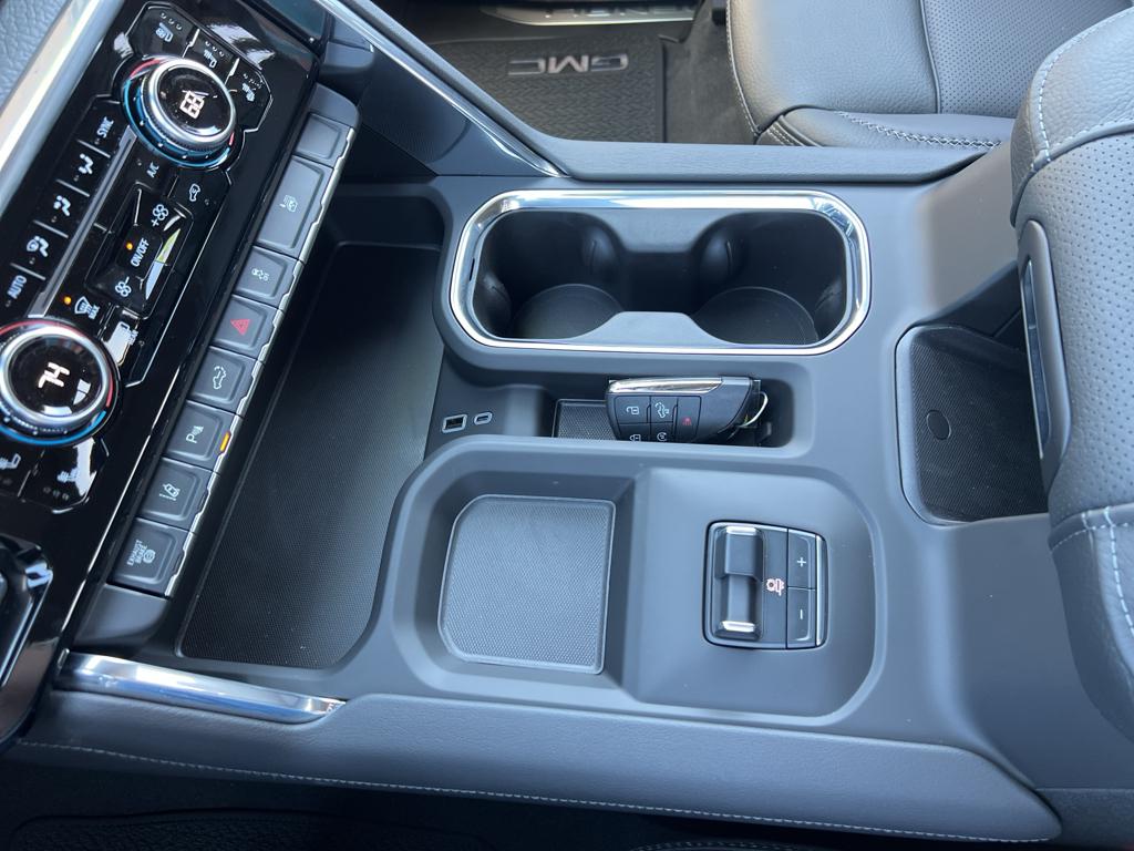 2025 GMC Sierra 3500HD Denali - Photo 27