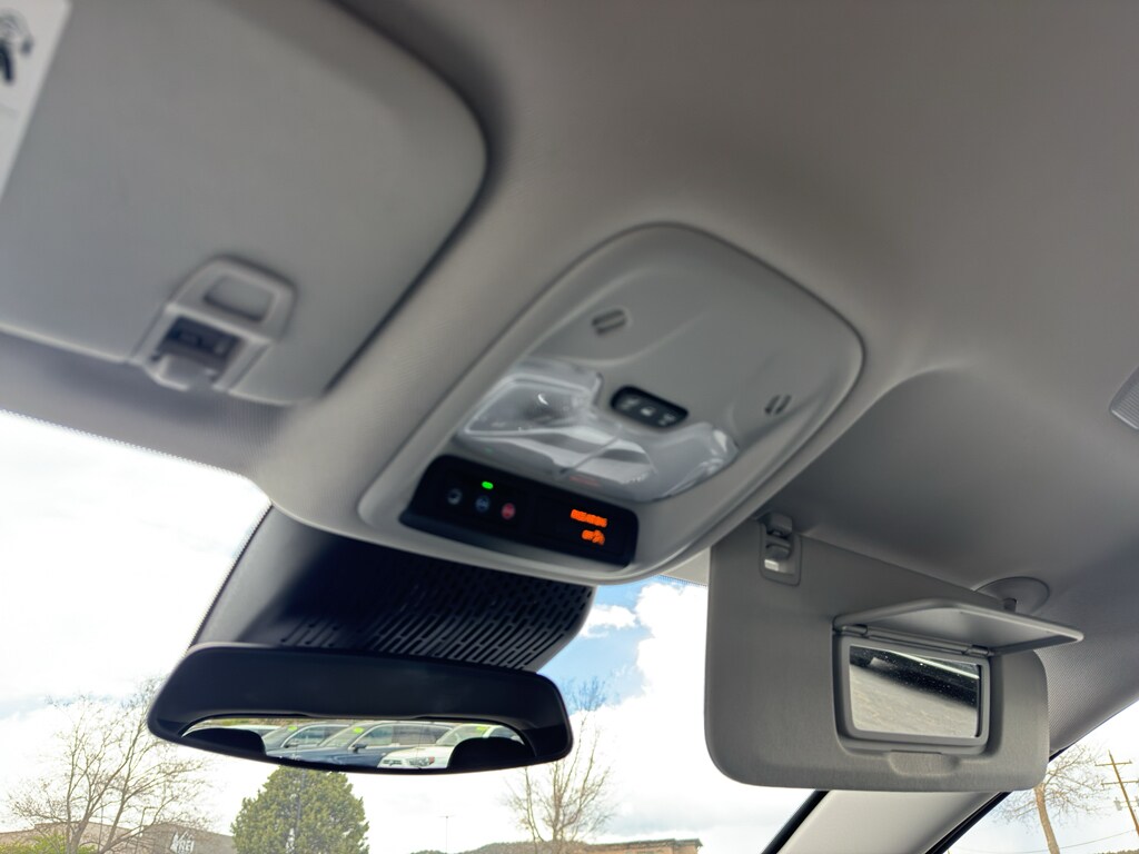 2027 Chevrolet Bolt RS - Photo 32
