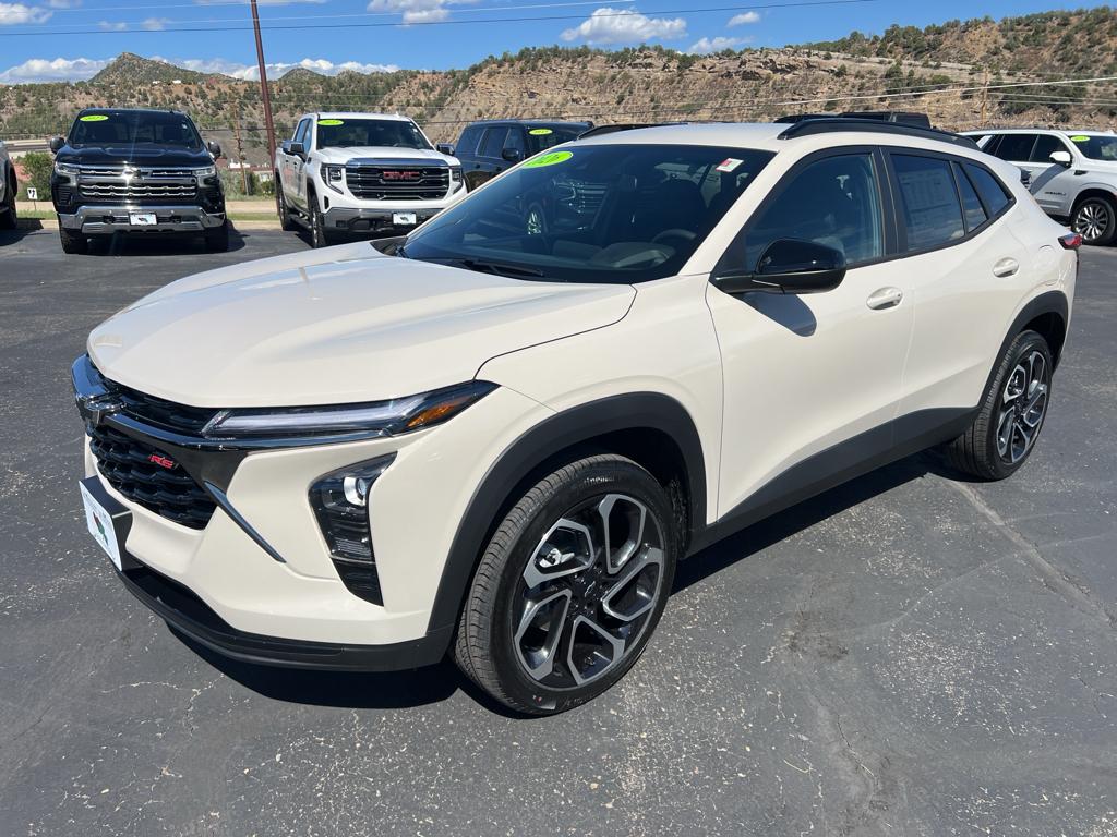 2026 Chevrolet Trax photo 2