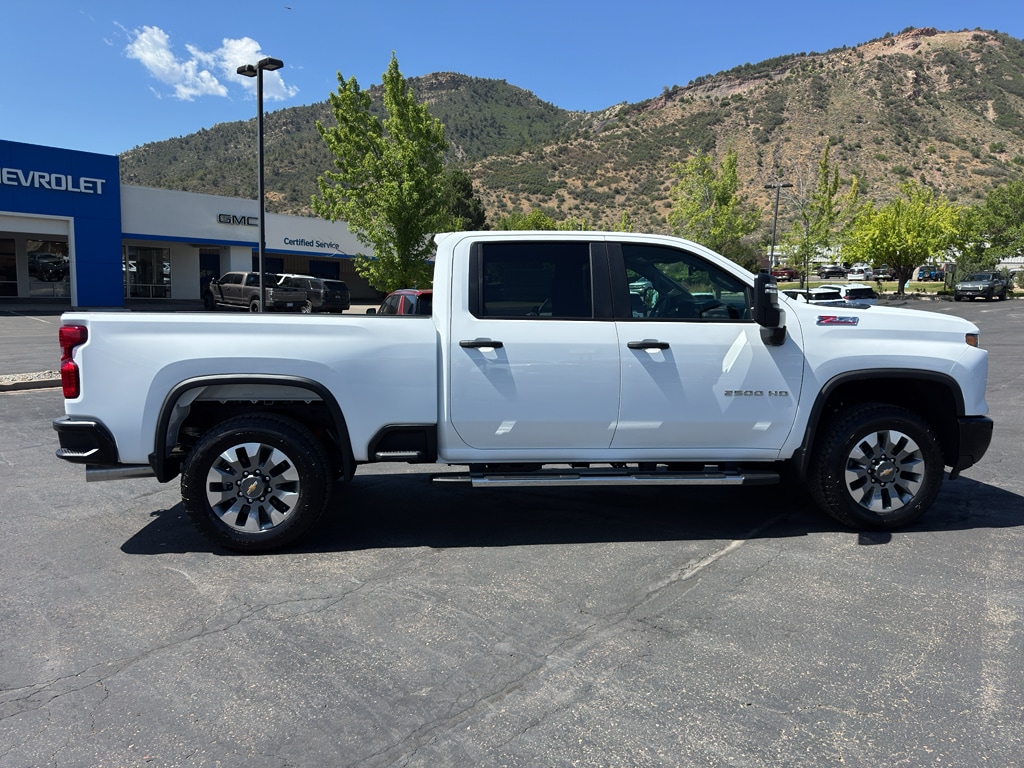 2026 Chevrolet Silverado 2500 HD Custom - Photo 8
