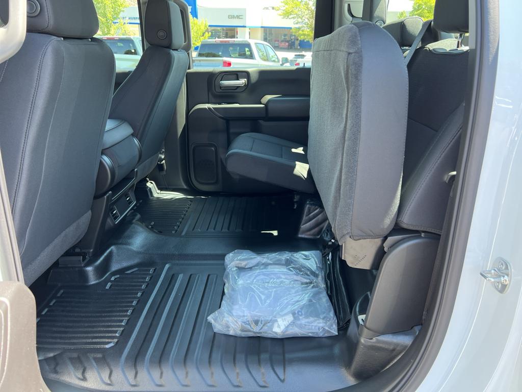 2025 GMC Sierra 2500HD Pro - Photo 12