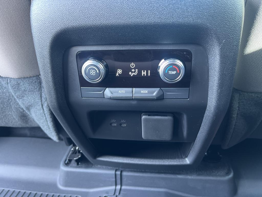 2026 GMC Acadia Elevation - Photo 18