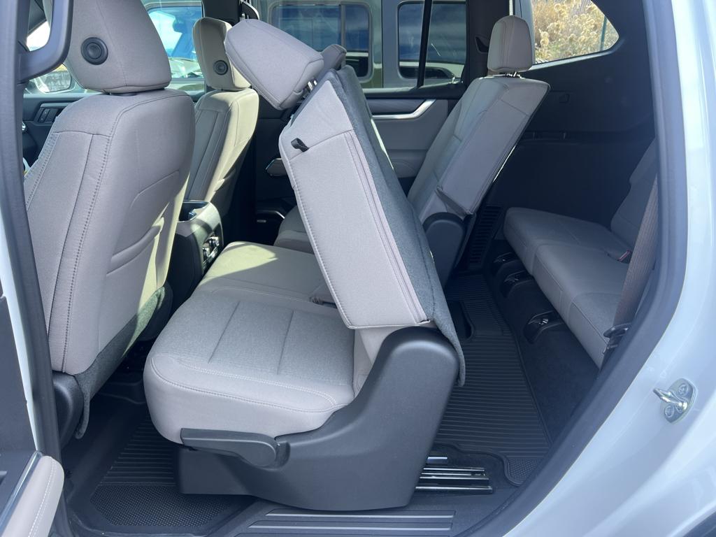 2026 GMC Acadia Elevation - Photo 16