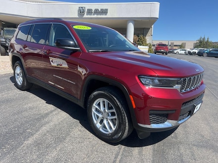 2023 Jeep Grand Cherokee L Laredo 4x4 SUV