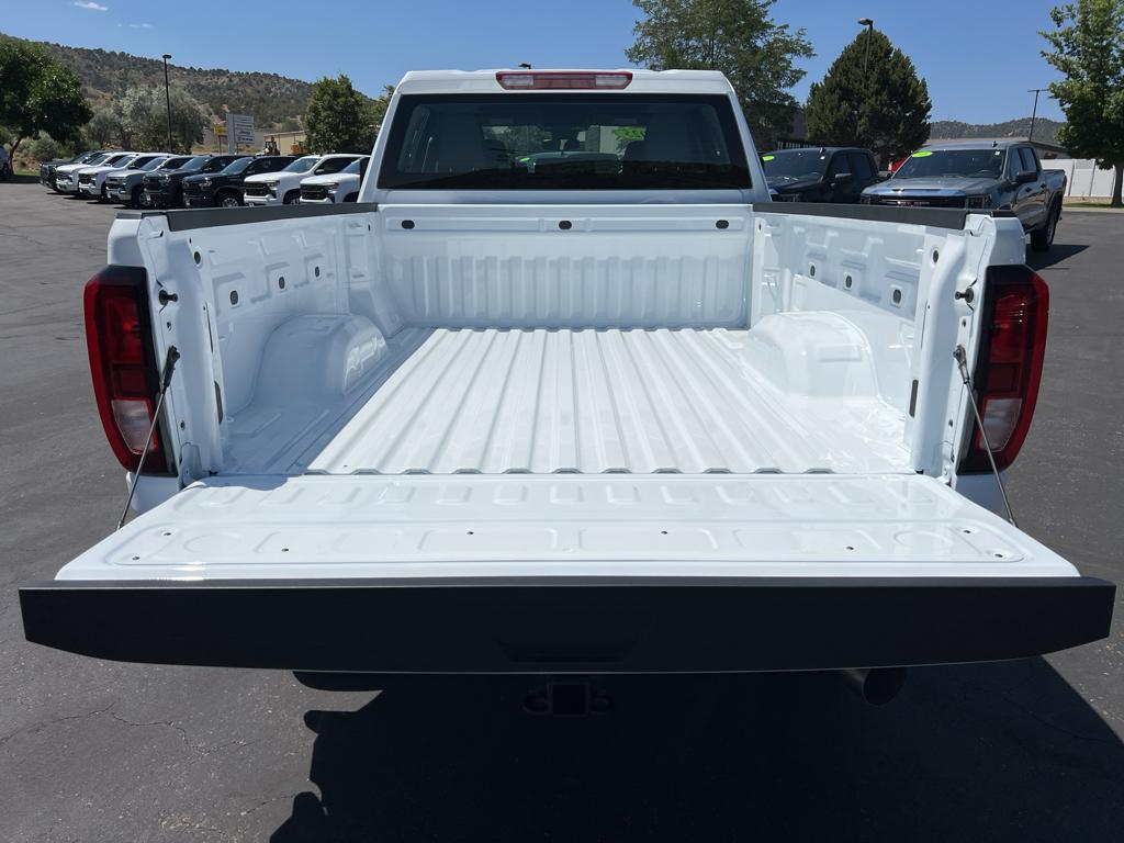 2025 GMC Sierra 2500HD Pro - Photo 10