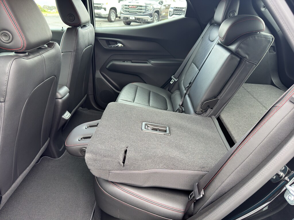 2027 Chevrolet Bolt RS - Photo 16