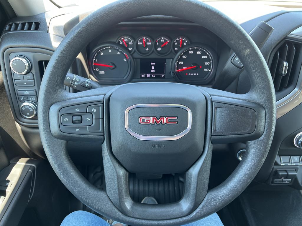 2025 GMC Sierra 2500HD Pro - Photo 18