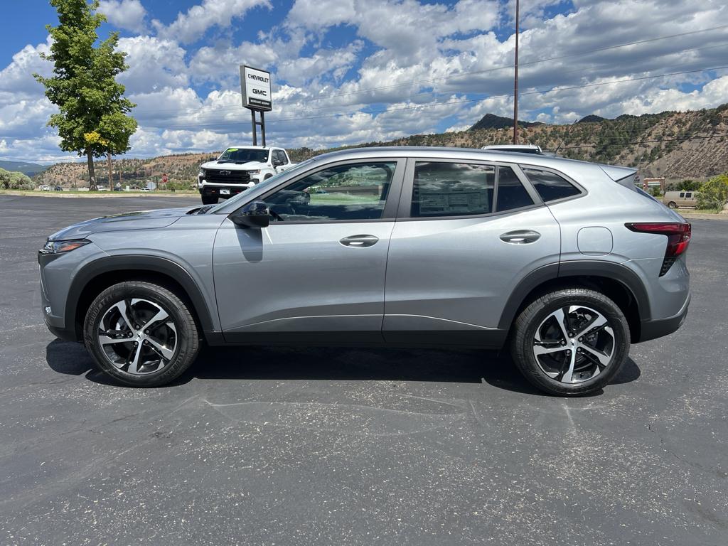 2025 Chevrolet Trax photo 4