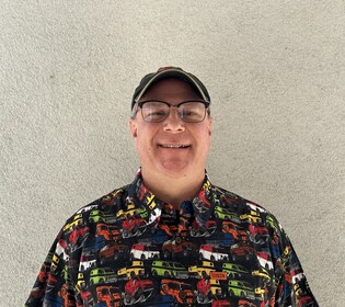 Staff member Dean Schmidt from ID_d7852cde6380