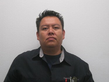 Staff member Karl Bagay from ID_35b1324d6350