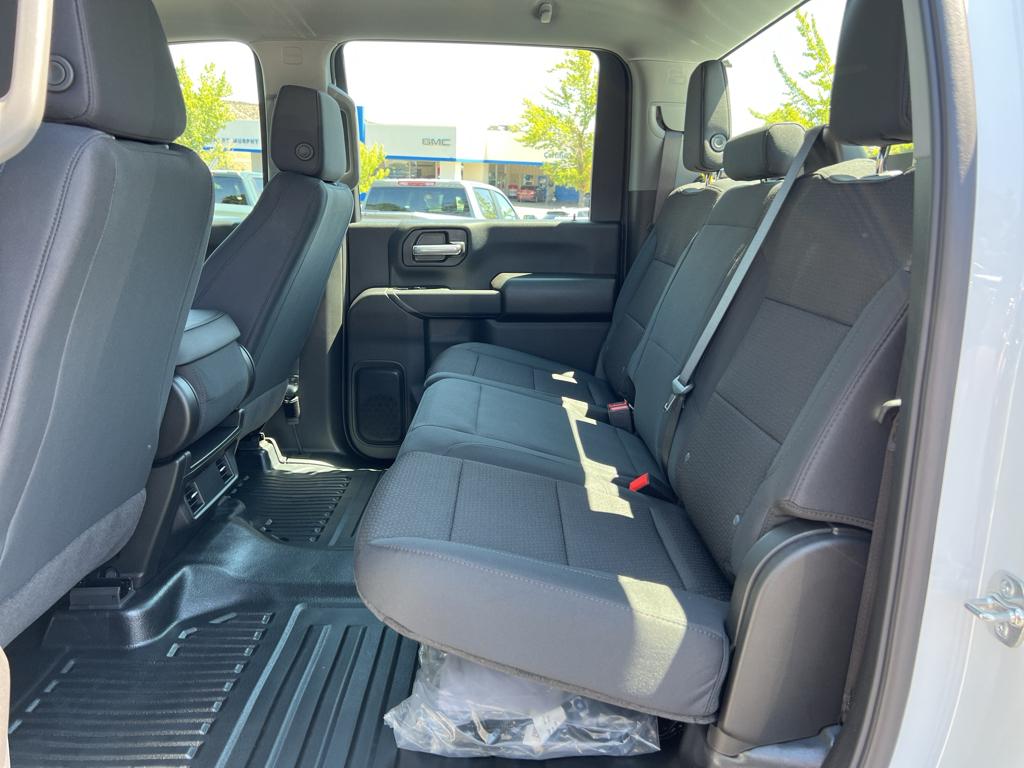 2025 GMC Sierra 2500HD Pro - Photo 11