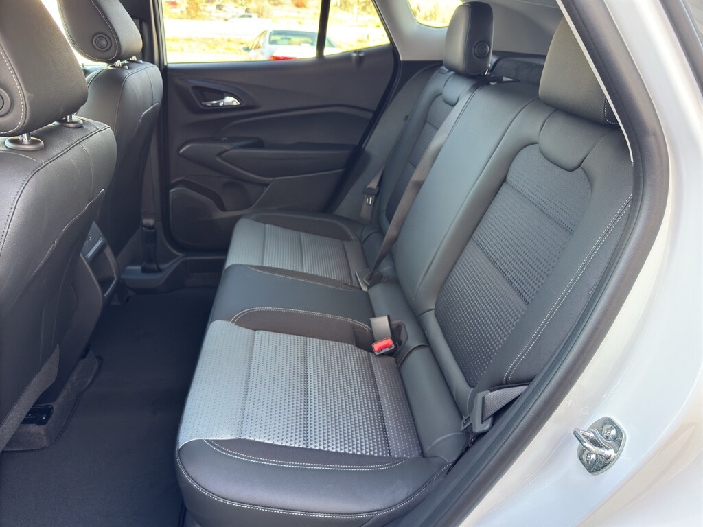 2026 Chevrolet Trax LT - Photo 13