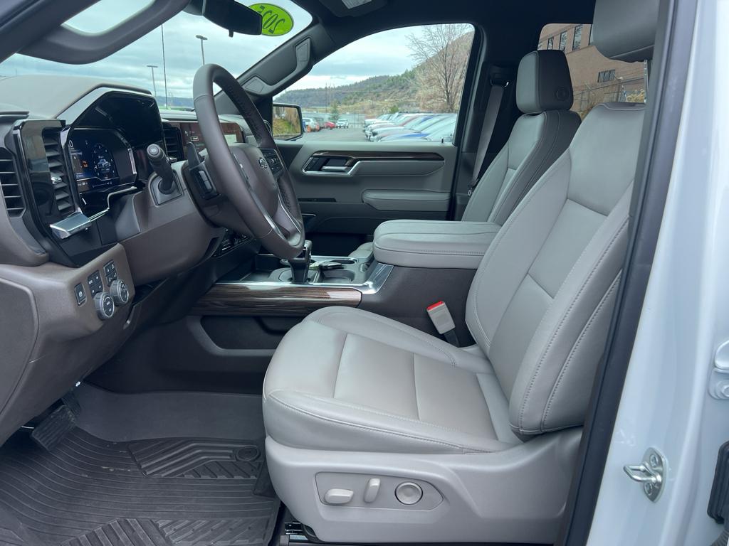 2025 Chevrolet Silverado 1500 LT Trail Boss - Photo 18