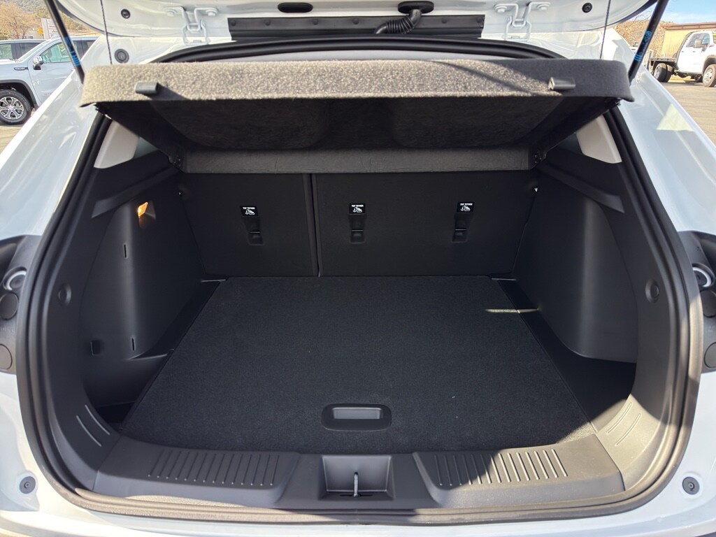 2026 Chevrolet Trax LT - Photo 11
