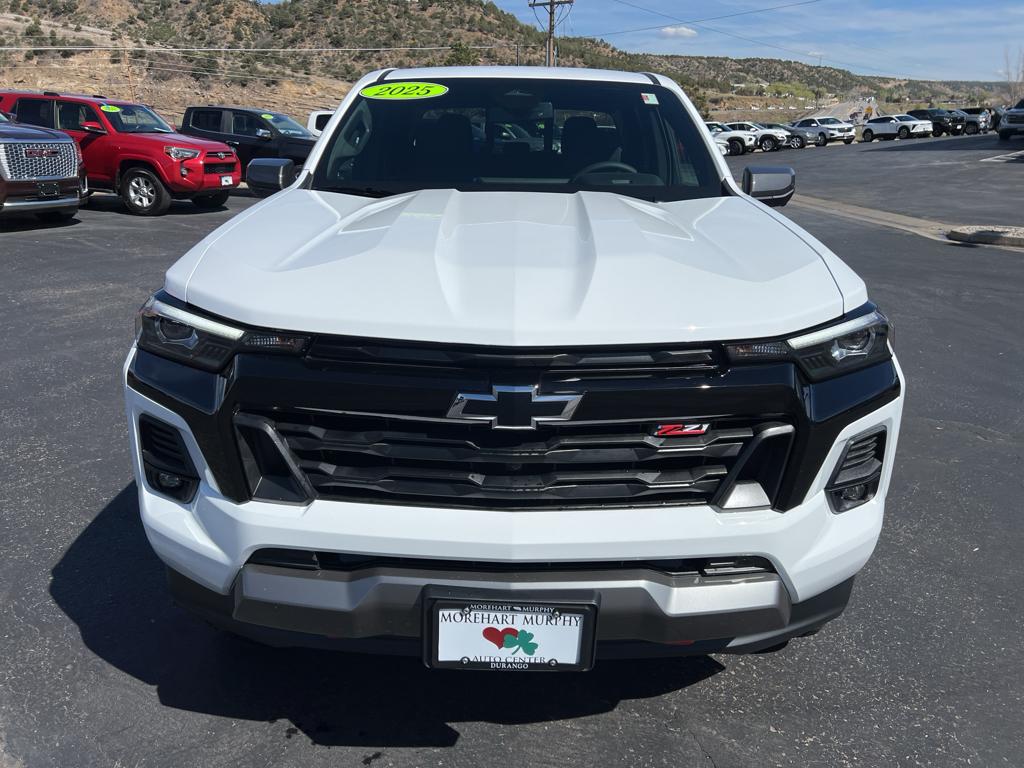 2025 Chevrolet Colorado Z71 photo 2
