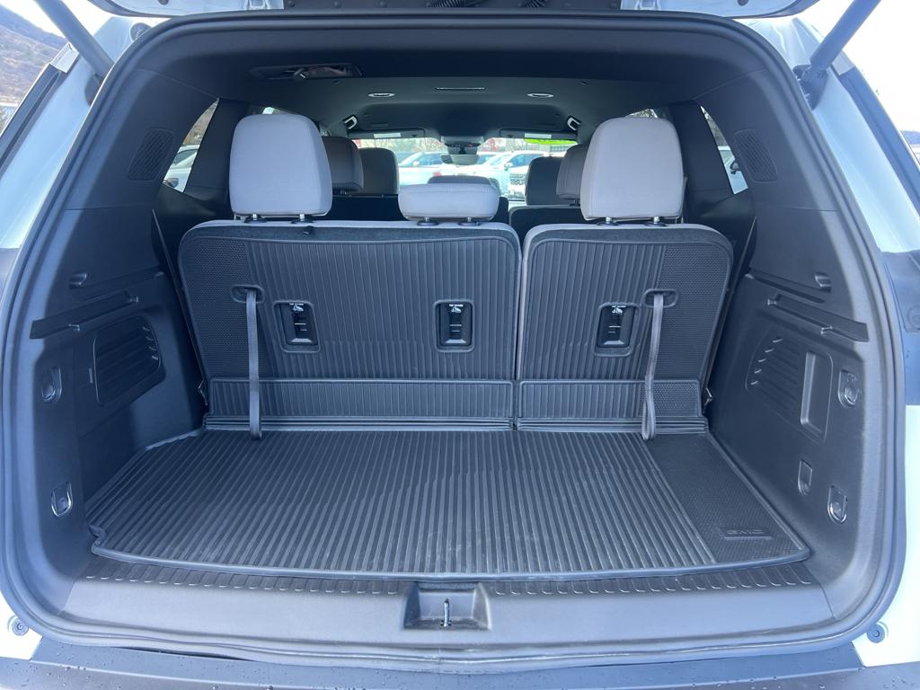 2026 GMC Acadia Elevation - Photo 10