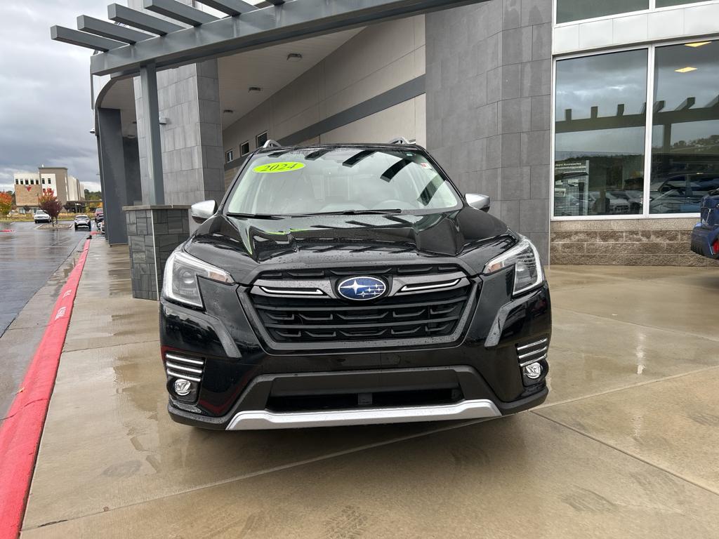 2024 Subaru Forester Touring photo 2