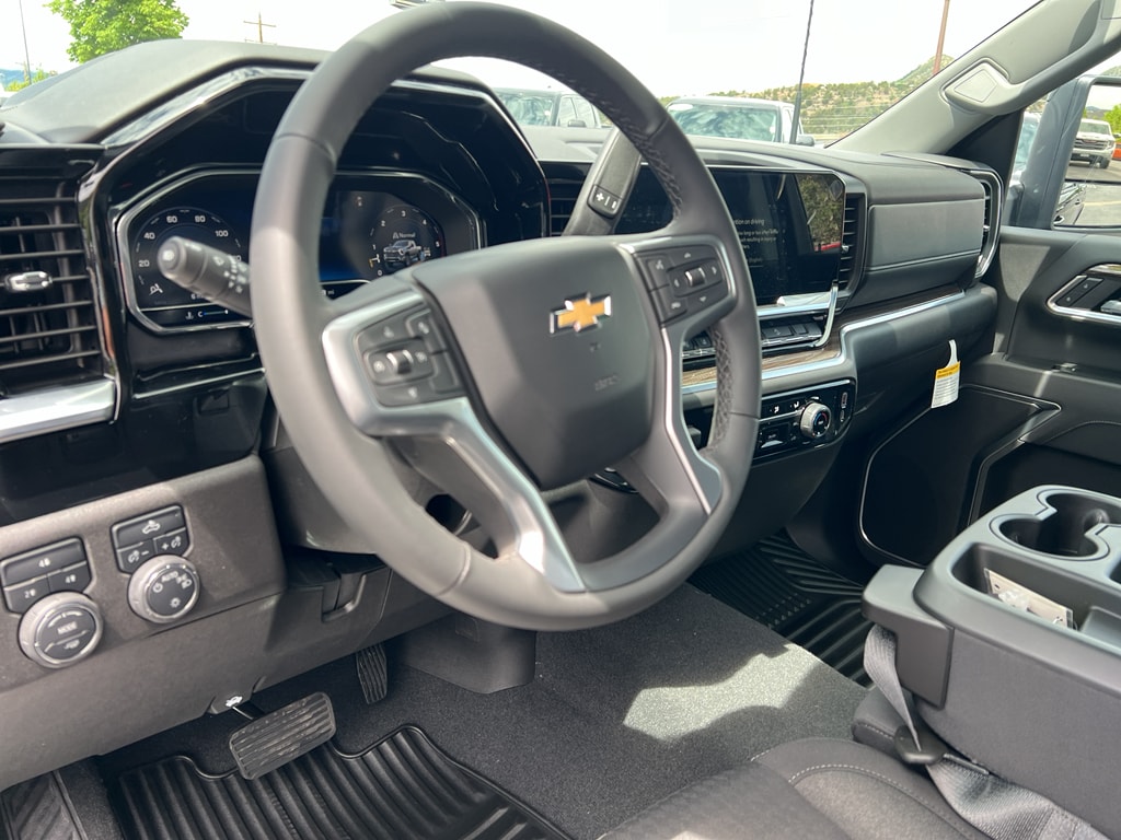 2025 Chevrolet Silverado 2500 HD LT - Photo 13