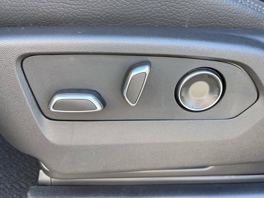 2025 GMC Sierra 3500HD Denali - Photo 21