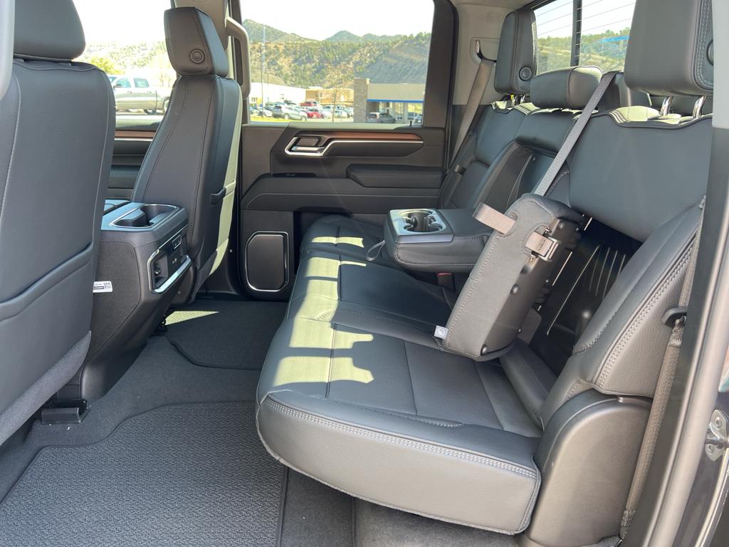 2025 GMC Sierra 3500HD Denali - Photo 14