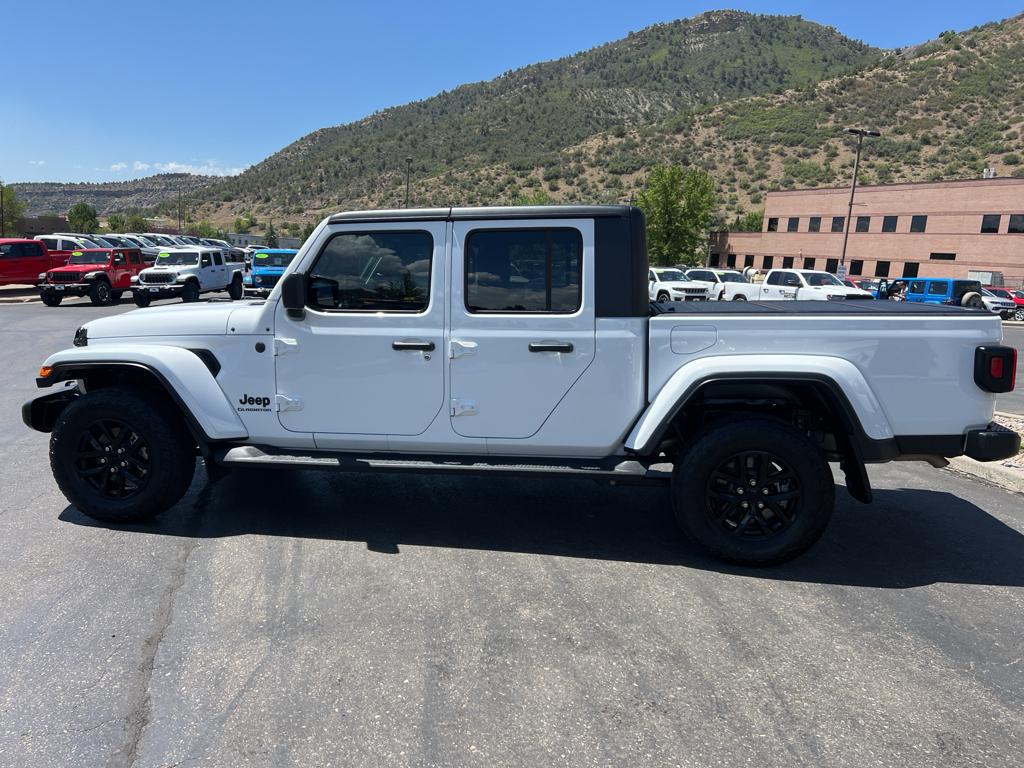 2022 Jeep Gladiator Sport S photo 4