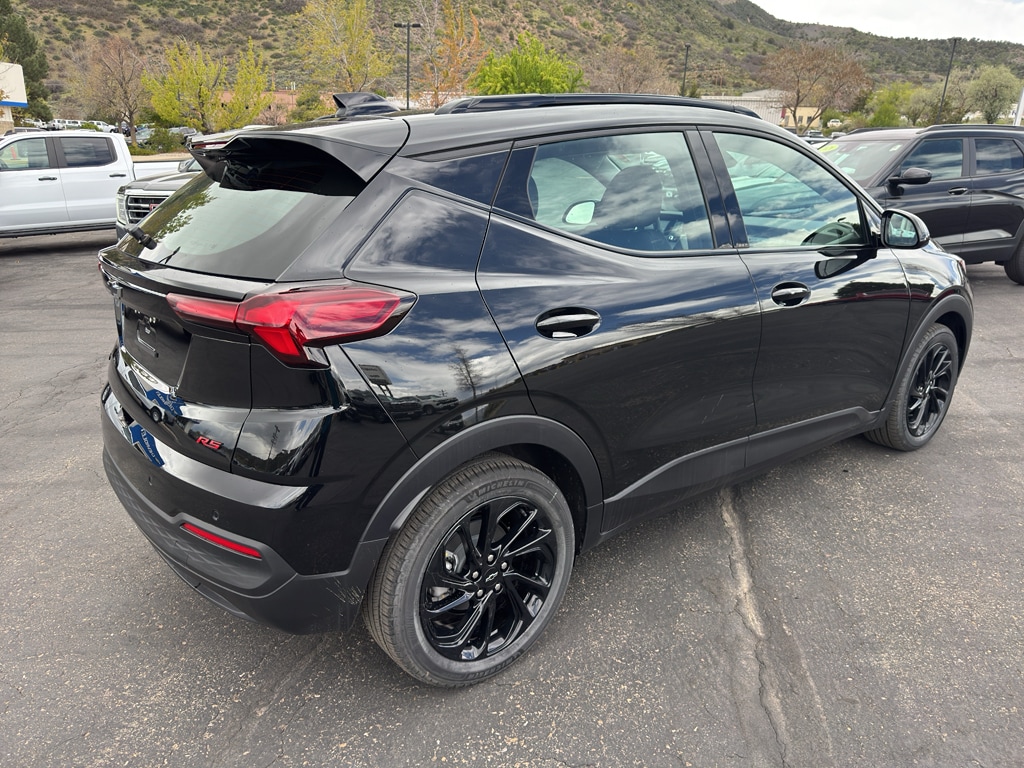 2027 Chevrolet Bolt RS - Photo 7