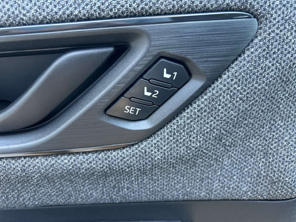 2026 Subaru Outback Limited - Photo 12