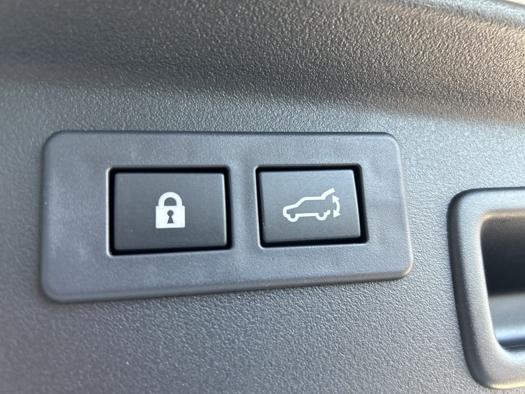 2026 Subaru Outback Limited - Photo 9