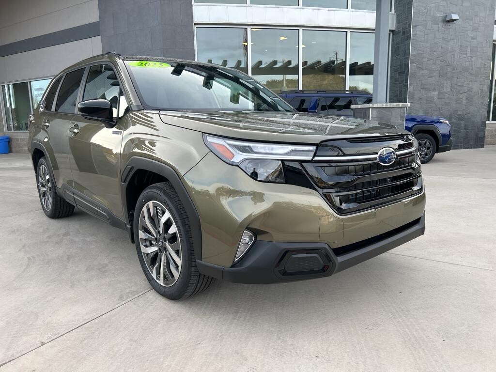 New 2025 Subaru Forester Touring Hybrid SUV