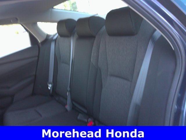 2025 Honda Accord SE - Photo 18