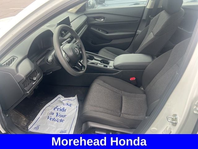 2025 Honda Accord SE - Photo 27