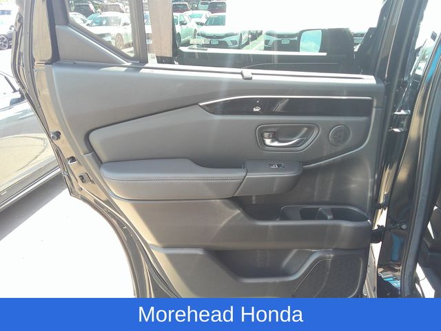 2024 Honda Pilot Touring - Photo 17