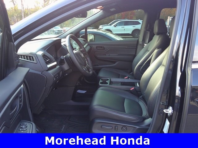 2024 Honda Odyssey Sport photo 2