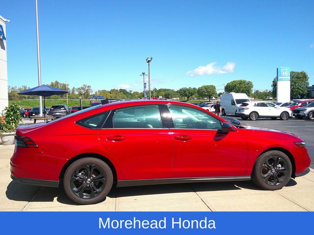 2025 Honda Accord SE - Photo 8