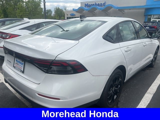 2025 Honda Accord SE - Photo 9