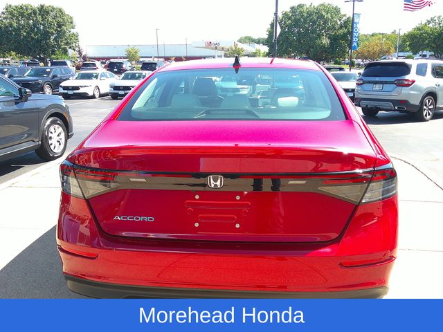 2025 Honda Accord SE - Photo 6