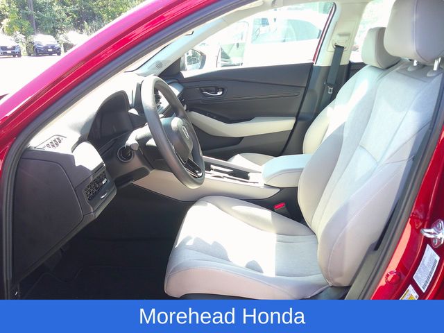 2025 Honda Accord SE - Photo 12