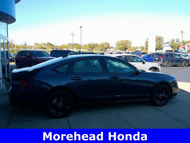 2025 Honda Accord SE - Photo 8