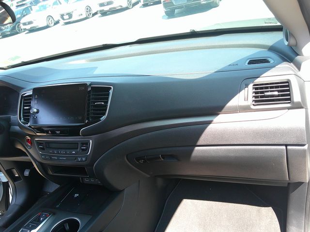 2025 Honda Ridgeline Sport - Photo 15