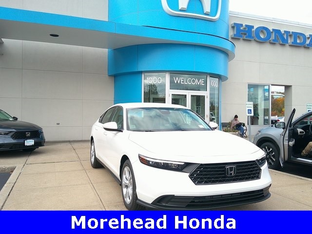 2025 Honda Accord LX's photo