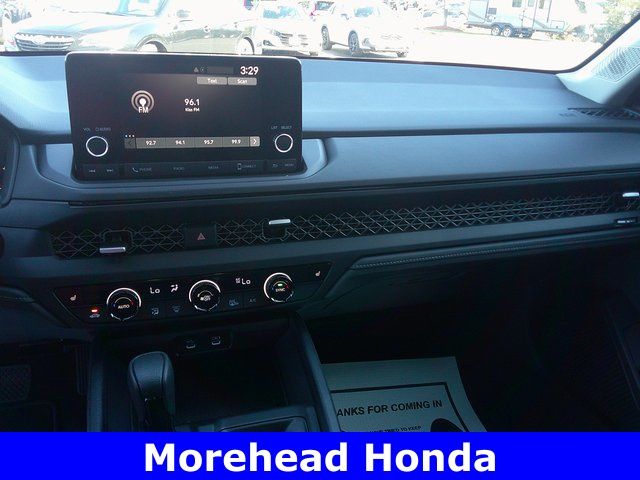 2025 Honda Accord SE - Photo 14