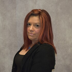 Staff member Lisa Worthington - Receptionist from ID_c93a5bcef32e