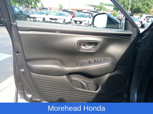 2025 Honda HR-V LX - Photo 16